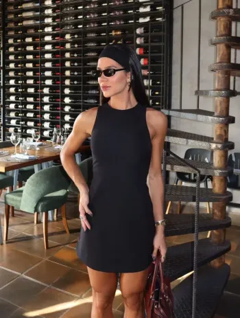 Imagem de Vestido Macacão Preto Crepe Dani - Cloude